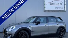 Grijs, metallic lak Gebruikt 2018 Mini Cooper Clubman Business Stationwagen | € 15.495 (Eerlijke prijs)