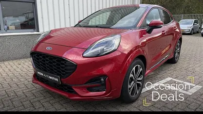 Rood Occasion 2023 Ford Puma ST-Line SUV | € 21.945 (Eerlijke prijs)