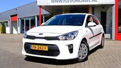 Wit Gebruikt 2017 Kia Rio Comfort Hatchback | € 9.450 (Goede deal)
