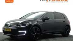 Zwart, metallic lak Gebruikt 2019 VW e-Golf Highline Hatchback | € 14.900 (Eerlijke prijs)