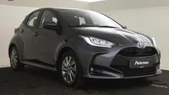 Grijs Gebruikt 2024 Toyota Yaris Hatchback | € 23.499 (Eerlijke prijs)