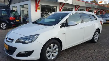 Occasion Opel Astra Business 101 PK (74 kW) 2014 Stationwagen
