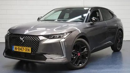Grijs, metallic lak Gebruikt 2022 DS Automobiles DS4 Hatchback | € 24.960 (Eerlijke prijs)