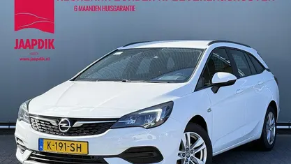 Wit Gebruikt 2021 Opel Astra Edition Stationwagen | € 9.899 (Eerlijke prijs)