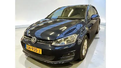 Blauw (metallic) Occasion 2015 VW Golf VII Hatchback | € 7.950 (Super prijs)