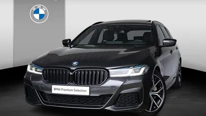 Occasion 2024 BMW 530e M Sport Stationwagen | € 49.900 (Eerlijke prijs)