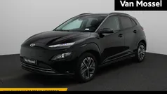 Zwart Gebruikt 2023 Hyundai Kona SUV | € 22.400 (Eerlijke prijs)