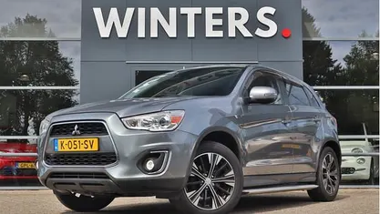 Grijs, metallic lak Gebruikt 2015 Mitsubishi ASX Instyle SUV | € 10.845 (Eerlijke prijs)