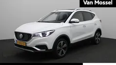 Wit Occasion 2021 MG ZS Luxury Sedan | € 13.999 (Eerlijke prijs)