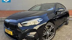 Zwart Gebruikt 2023 BMW 218 Executive Coupé | € 31.950 (Eerlijke prijs)
