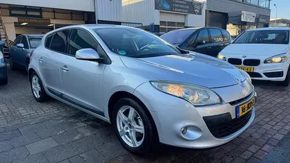 Occasion 2009 Renault Mégane III Business Hatchback | € 1.699 (Eerlijke prijs)