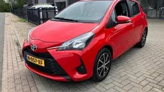 Rood Gebruikt 2020 Toyota Yaris Connect Style Hatchback | € 13.900 (Eerlijke prijs)