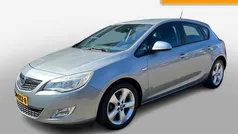 Grijs Gebruikt 2010 Opel Astra Cosmo Hatchback | € 3.950 (Goede deal)