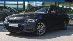 Gebruikt 2022 BMW 330e Executive Stationwagen | € 39.950 (Eerlijke prijs)