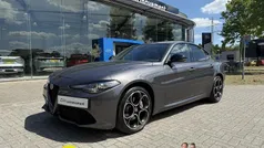 Grijs Gebruikt 2022 Alfa Romeo Giulia Veloce Sedan | € 48.945 (Eerlijke prijs)