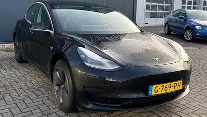 Occasion 2019 Tesla Model 3 Standard Range Sedan | € 15.495 (Eerlijke prijs)