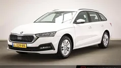 Wit Gebruikt 2021 Skoda Octavia Business Line Stationwagen | € 17.195 (Eerlijke prijs)