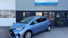 Blauw Gebruikt 2016 Toyota Yaris Hatchback | € 11.888 (Eerlijke prijs)