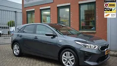 Grijs Gebruikt 2020 Kia Ceed Hatchback | € 12.950 (Eerlijke prijs)