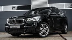 Zwart, metallic lak Gebruikt 2016 BMW X1 Executive SUV | € 19.999 (Eerlijke prijs)