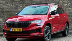 Rood Gebruikt 2024 Skoda Karoq SportLine SUV | € 35.950 (Goede deal)