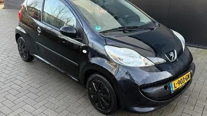 Occasion 2008 Peugeot 107 Hatchback | € 1.150 (Goede deal)