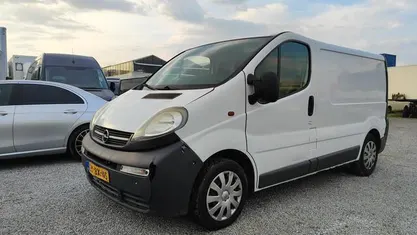 Wit Gebruikt 2006 Opel Vivaro Comfort MPV | € 1.699 (Super prijs)