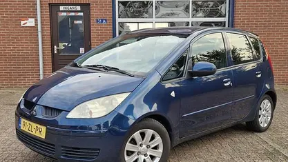 Occasion Mitsubishi Colt Invite+ 95 PK (69 kW) 2008 Blauw, metallic lak Hatchback