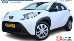 Gebruikt 2024 Toyota Aygo Play Hatchback | € 17.950 (Eerlijke prijs)