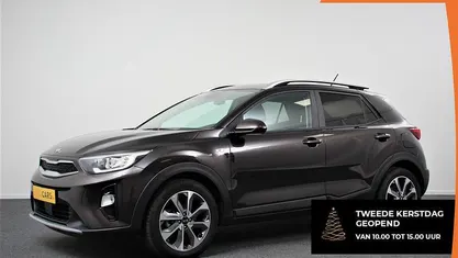 Gebruikt 2020 Kia Stonic Vision SUV | € 15.890 (Eerlijke prijs)