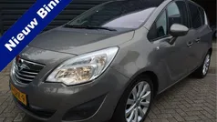 Bruin, metallic lak Gebruikt 2011 Opel Meriva Cosmo MPV | € 4.950 (Eerlijke prijs)