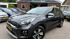 Grijs Gebruikt 2020 Kia Niro SUV | € 18.850 (Eerlijke prijs)