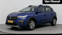 Blauw Gebruikt 2021 Dacia Sandero Comfort Hatchback | € 15.935 (Eerlijke prijs)