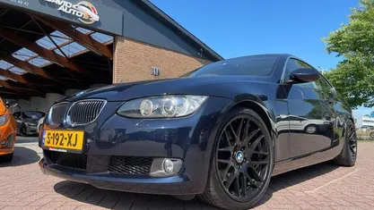 Occasion BMW 330 Basis 272 PK (200 kW) 2009 Coupé