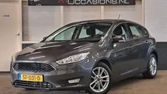 Grijs Gebruikt 2018 Ford Focus Hatchback | € 7.995 (Eerlijke prijs)
