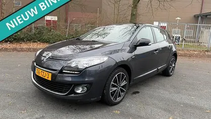 Grijs Gebruikt 2012 Renault Mégane III Bose Edition Hatchback | € 3.999 (Goede deal)