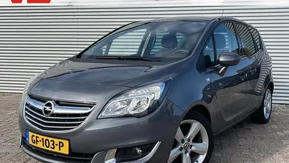 Gebruikt 2015 Opel Meriva Cosmo MPV | € 9.448 (Eerlijke prijs)