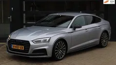 Grijs, metallic lak Gebruikt 2020 Audi A5 Sportback Black Edition Hatchback | € 25.995 (Goede deal)