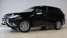 Zwart Gebruikt 2019 Mitsubishi Outlander Intense SUV | € 24.950 (Eerlijke prijs)