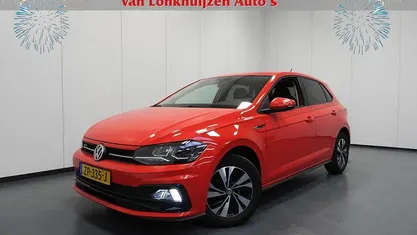 Rood Gebruikt 2019 VW Polo R-line Hatchback | € 15.840 (Eerlijke prijs)