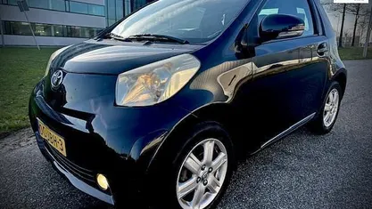 Occasion 2009 Toyota iQ Comfort Hatchback | € 3.950 (Eerlijke prijs)