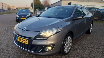 Grijs Occasion 2013 Renault Mégane GrandTour Bose Edition Stationwagen | € 3.250 (Eerlijke prijs)