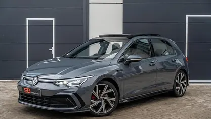 Gebruikt 2021 VW Golf VII R-line Hatchback | € 29.950 (Eerlijke prijs)