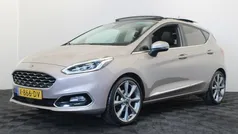 Grijs Gebruikt 2019 Ford Fiesta Vignale Hatchback | € 13.500 (Eerlijke prijs)
