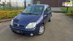 Gebruikt 2002 Renault Scénic Expression MPV | € 1.950 (Eerlijke prijs)