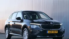 Zwart, metallic lak Gebruikt 2024 Skoda Kamiq Ambition SUV | € 22.895 (Eerlijke prijs)