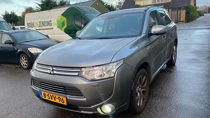 Occasion Mitsubishi Outlander Instyle 121 PK (88 kW) 2013 Grijs SUV