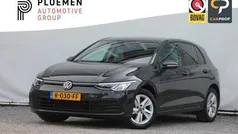 Grijs Gebruikt 2022 VW Golf VIII Life Hatchback | € 25.400 (Eerlijke prijs)