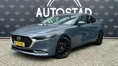 Grijs Gebruikt 2022 Mazda 3 Luxury Sedan | € 23.995 (Eerlijke prijs)