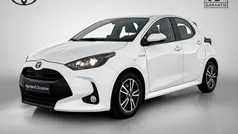 Wit Gebruikt 2022 Toyota Yaris Hybrid Hatchback | € 19.950 (Eerlijke prijs)